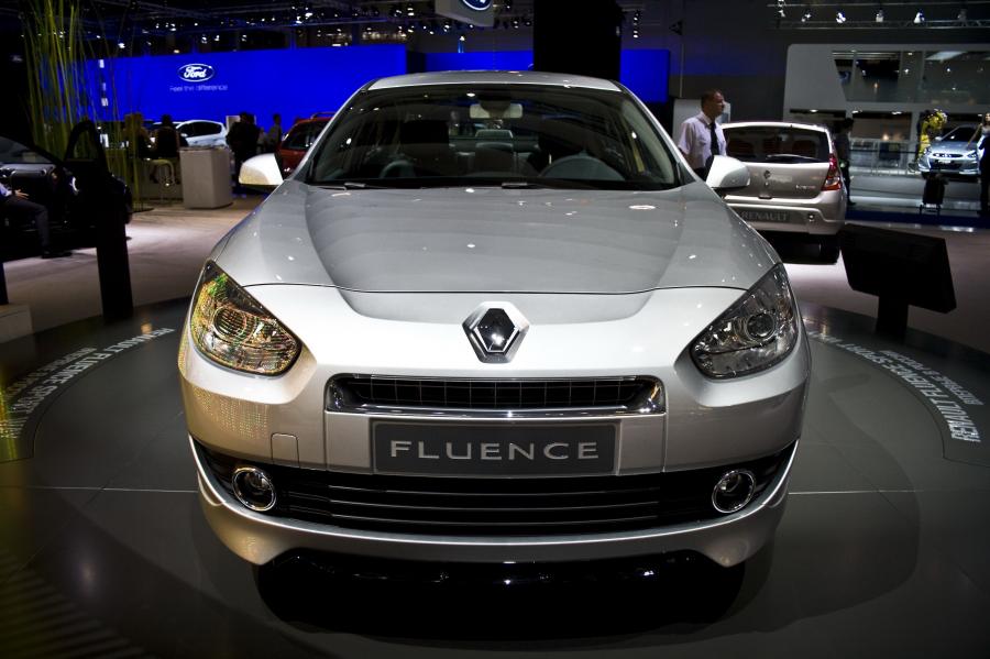  Renault Fluence 2010 года  (фото 47 из 146)